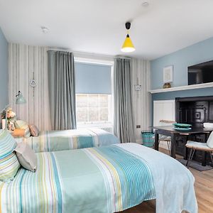 Twin Room 2